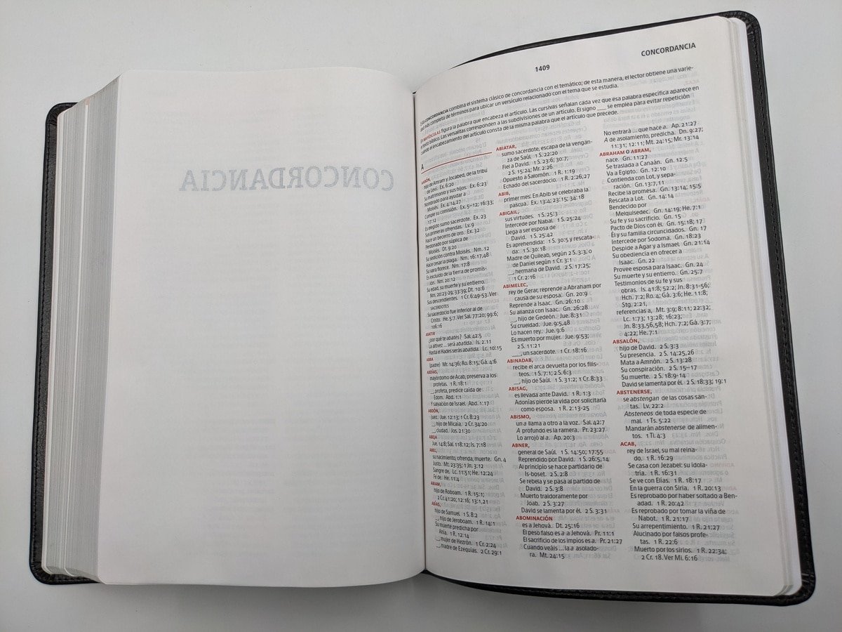 Biblia de Estudio Arcoiris imitación piel negro - Imagen 2